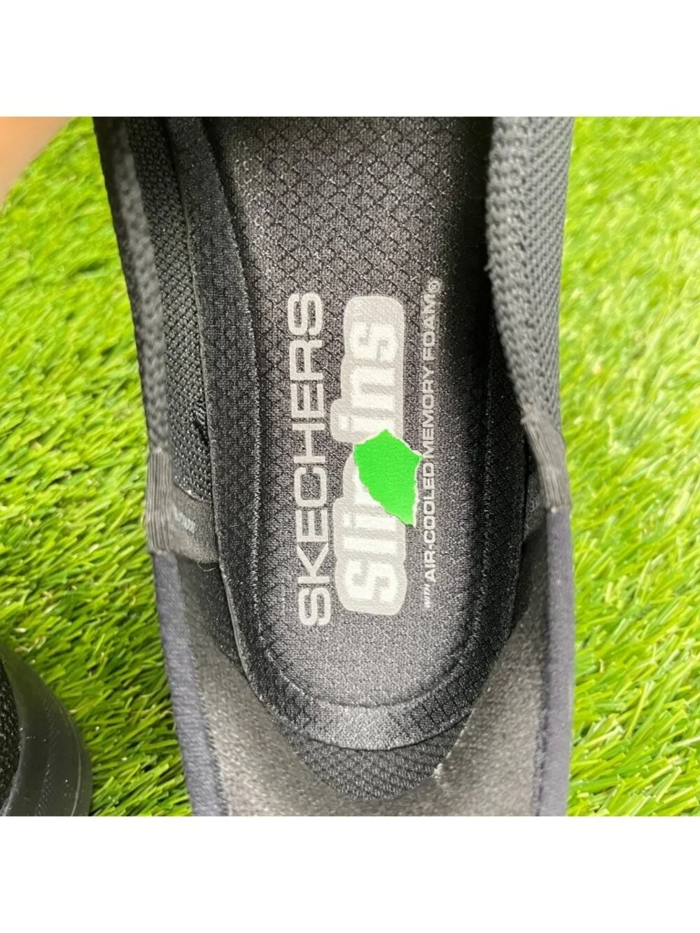 SKECHERS please review